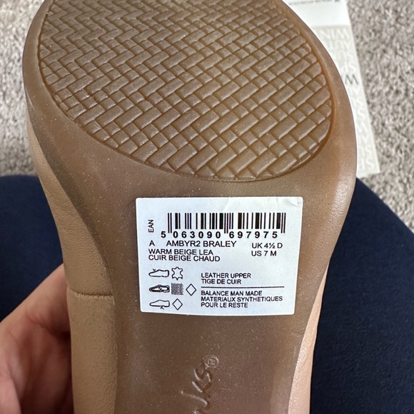 Clarks Ambyr2 Braley Heels - Picture 4 of 4